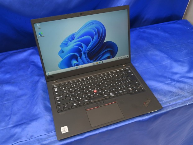 ThinkPad X1 Carbon 8th Gen